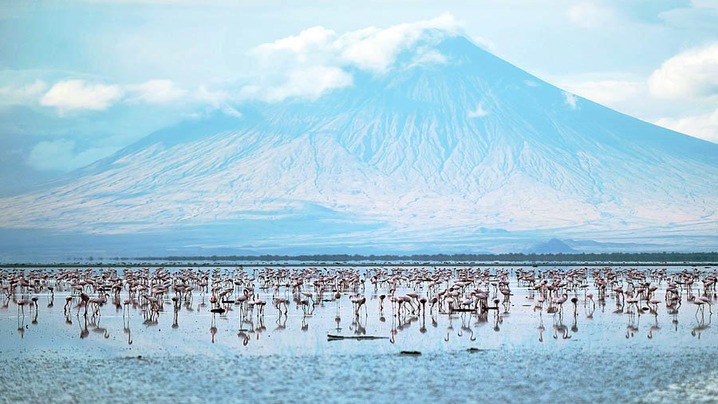 Unraveling Mysteries: Exploring the Top Mysterious Lakes Around the World